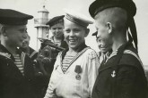 Чтим подвиги и славу дней минувших