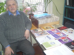 17 апреля в библиотеке им. Грина состоялось первое собрание клуба «Блистающий мир», который открыл свои двери для всех любителей литературы. 
