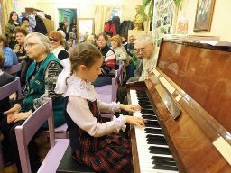 Нам через сердце виден мир